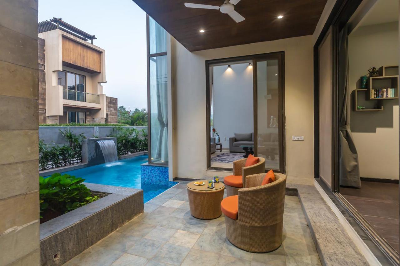 Saffronstays Aspen, Lonavala - Luxury Pool Villa With Games And Tv Room Near Bhushi Dam Extérieur photo